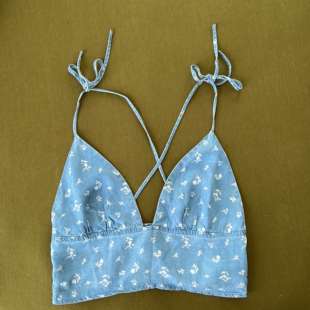 ❎SOLD❎Forever 21 cropped Tank top shirred floral jean design adjustable straps
